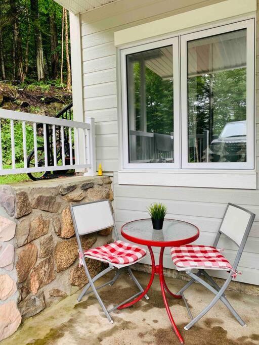 Condo Entier, Fully Equiped Pool And Spa Only In Summer Mont-Tremblant Eksteriør billede