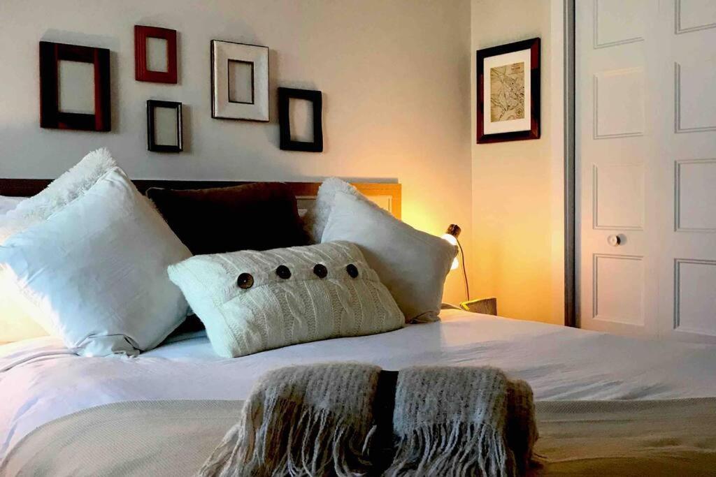 Condo Entier, Fully Equiped Pool And Spa Only In Summer Mont-Tremblant Eksteriør billede